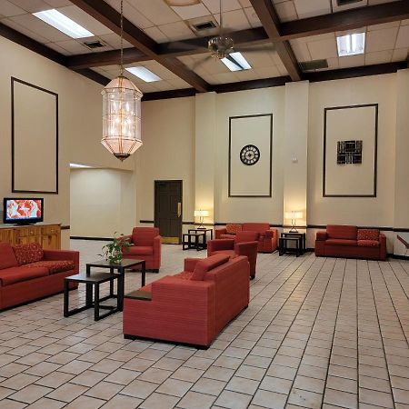 Rest Inn - Extended Stay, I-40 Airport, Wedding & Event Center Амарило Екстериор снимка