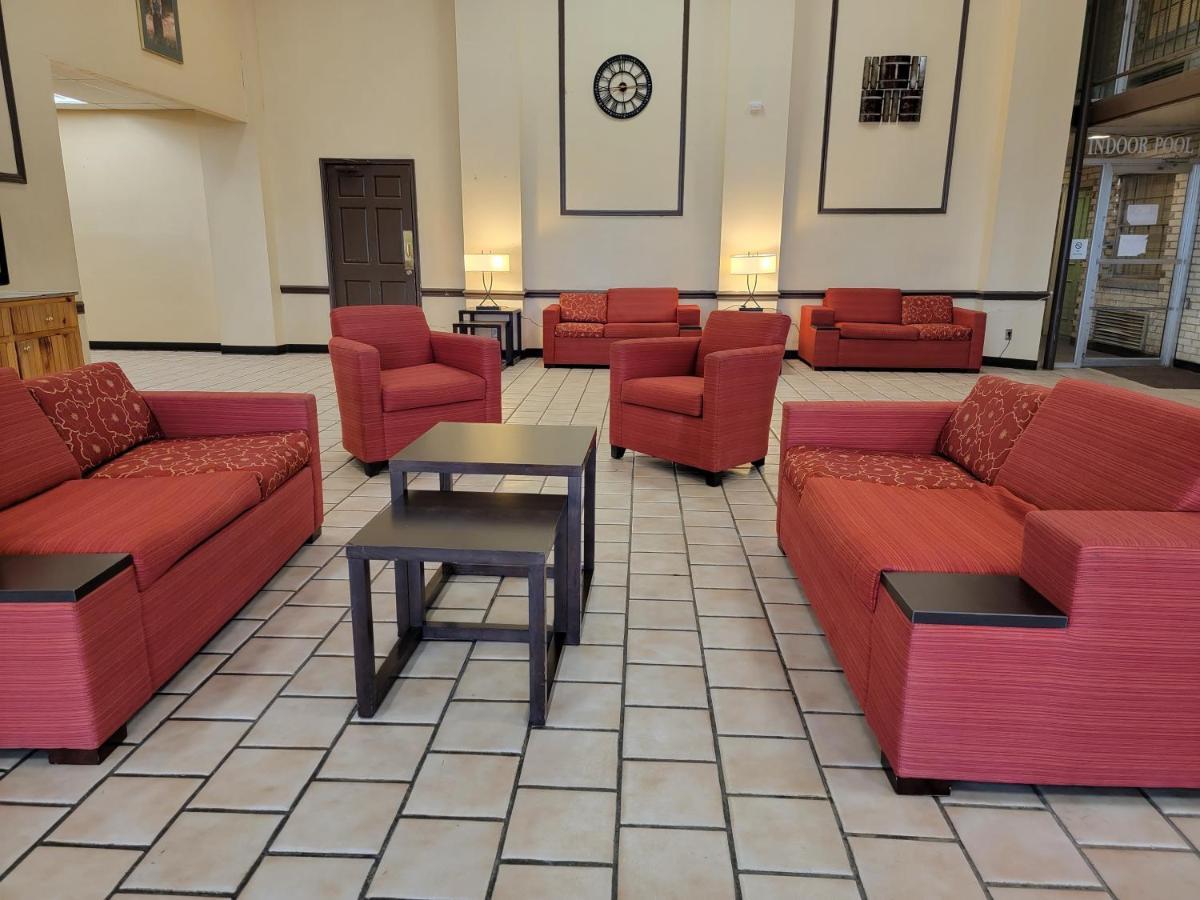 Rest Inn - Extended Stay, I-40 Airport, Wedding & Event Center Амарило Екстериор снимка