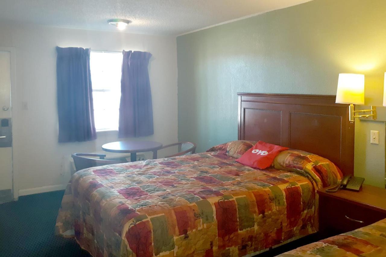 Rest Inn - Extended Stay, I-40 Airport, Wedding & Event Center Амарило Екстериор снимка