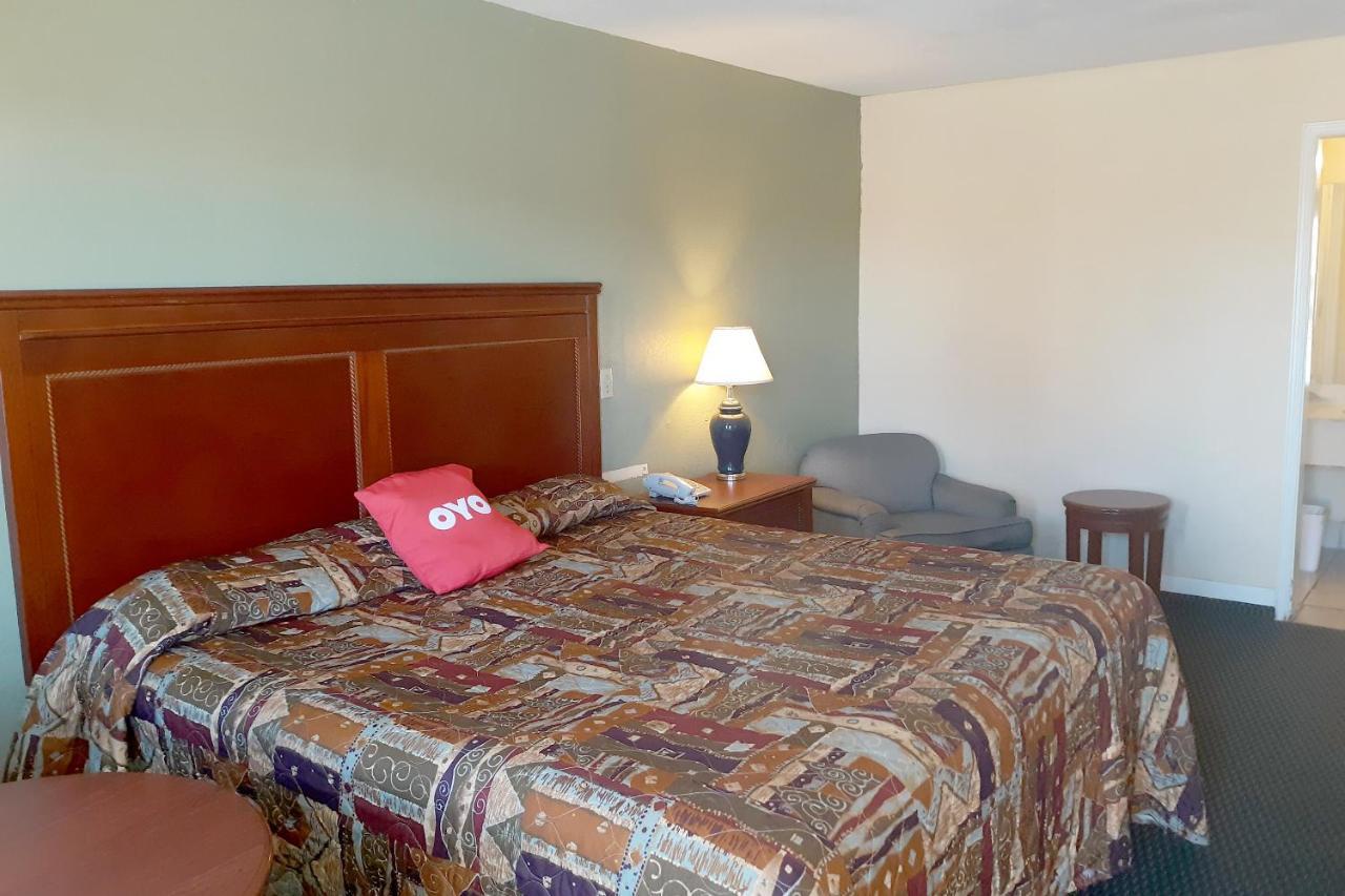 Rest Inn - Extended Stay, I-40 Airport, Wedding & Event Center Амарило Екстериор снимка